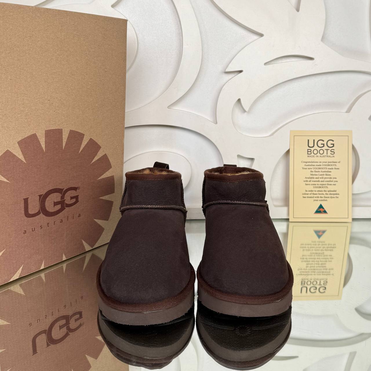 UGG - Low Cut Boots